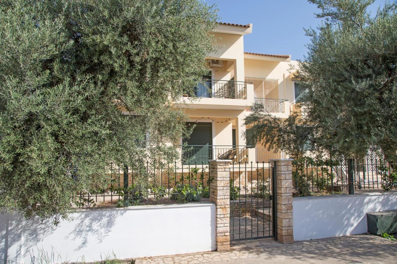 Oliva Holiday Homes Dhiyeliotika Exterior photo